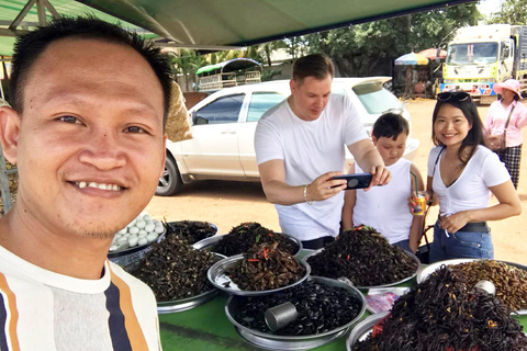 Z Siem Reap do Phnom Penh prywatną taksówką SUV / minivanem