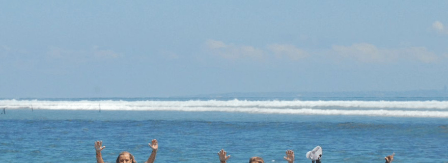 Bali : Leçon de surf à Nusa Lembongan pour tous les niveaux