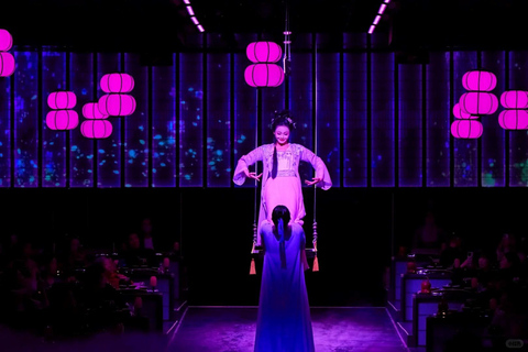 Shanghai: Immersive Han Dynasty Palace Banquet Clothing + Hairstyle + Makeup (excluding meals/photography)