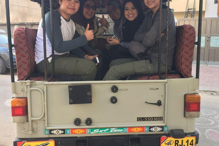 Jaipur: Village Jeep Safari in Open Jeeps