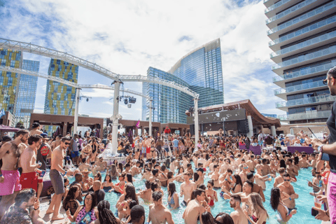 Las Vegas: Pool Crawl with Party Bus & Free Drinks