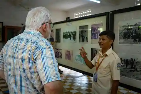 Phnom Penh :S21 Museu Tuol Sleng e Campo de Extermínio com almoço