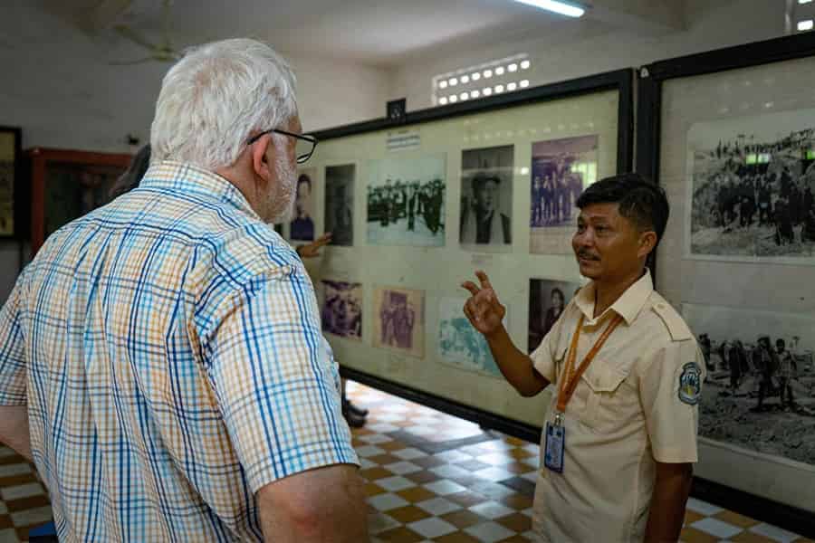 Phnom Penh: S21 Tuol Sleng Museum & Killing Field Tour. Foto: GetYourGuide