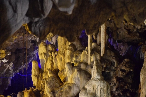 Vang Vieng: Medio Día de Tirolina con Opción de Exploración de CuevasExperiencia de tirolina y espeleología Tham Nam None