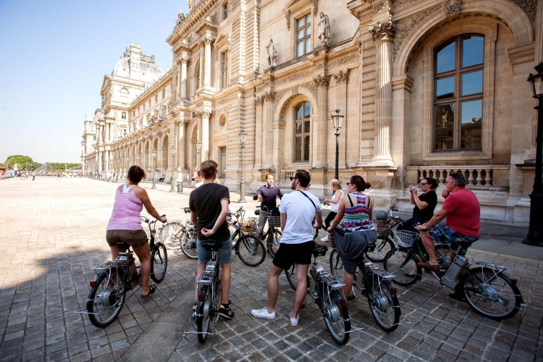 Paris : visite des trésors cachés en vélo électriqueVisite en français