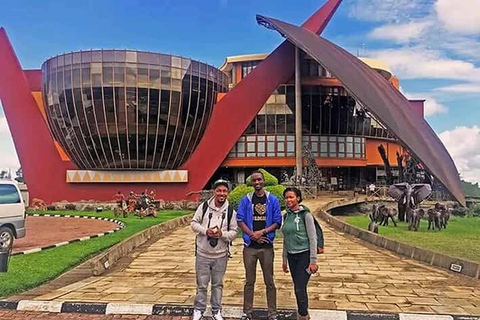 Arusha : visite touristique à pied de la ville avec des guides régionaux.