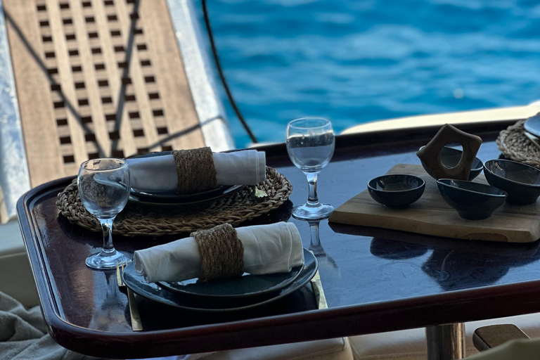 Bodrum: Breakfast Cruise on the Water Bodrum: Breakfast cruise on Yacht
