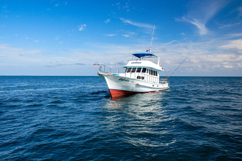 Phuket: Racha Island Fishing and Snorkeling Boat Tour