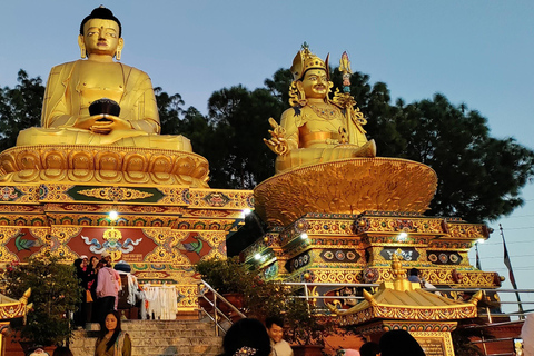 كاتماندو: جولة في الحديقة الخضراء والشلالات