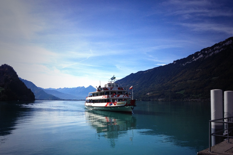 Private Full-Day Lake and Gorge Tour from Interlaken