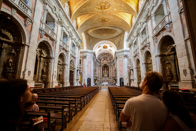 Lisboa: viaje en el tranvía 28 y tour a pieOpción estándar