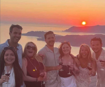 Santorini: Wein-Tour bei Sonnenuntergang mit Blick auf den Vulkan Santo Winery