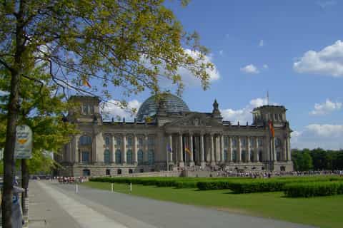 Berlin: Reichstag, Plenary Chamber, Cupola & Government Tour