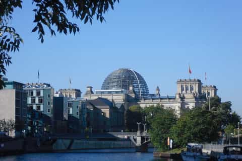 Berlin: Reichstag, Plenary Chamber, Cupola & Government Tour