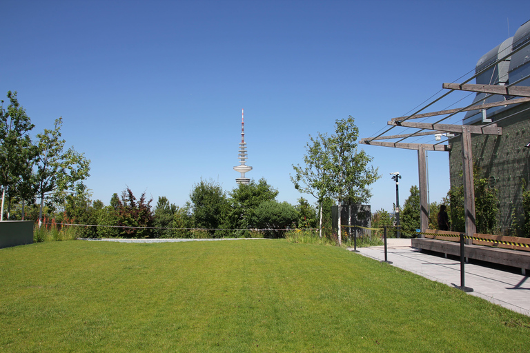 Hambourg : visite du « bunker vert » de St. Pauli - au-dessus des toits de HambourgHambourg : visite guidée du « bunker vert » de St. Pauli - au-dessus des toits de Hambourg