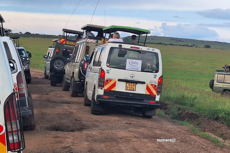 Nairobi : Safari de groupe de 3 jours dans le Masai Mara avec hébergementNairobi : 3 jours de safari en groupe dans le Masai Mara avec hébergement