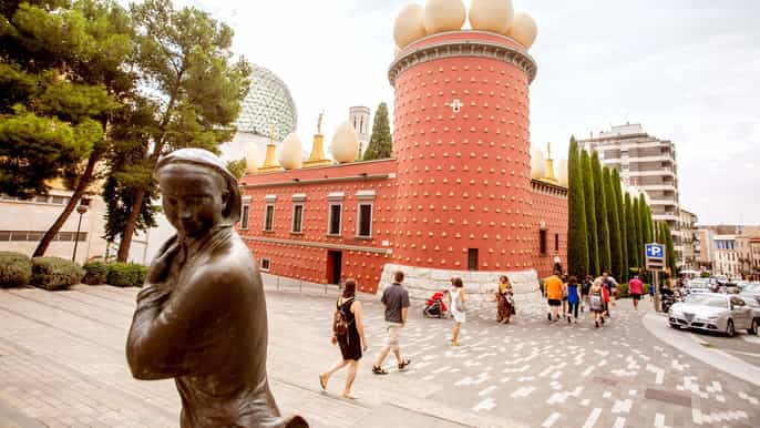 salvador dalí small group fullday tour from barcelona