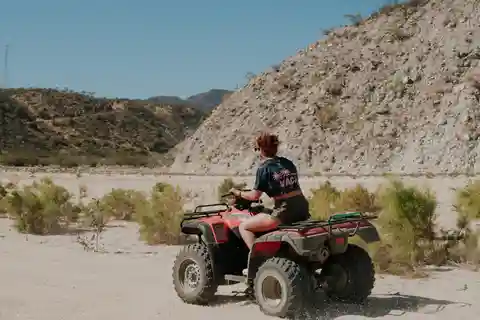 Cappadoce : Excursion en quad au coucher du soleil et Urgup-Goreme