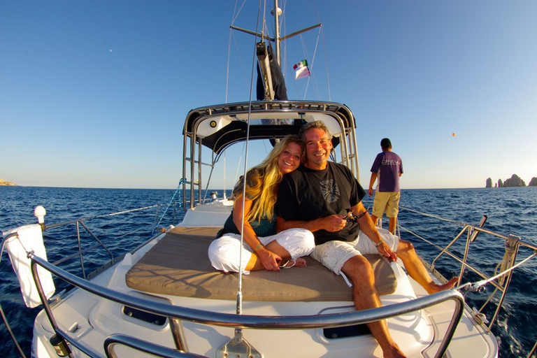 Los Cabos : Croisière partagée au coucher du soleilCroisière partagée à la voile au coucher du soleil à Cabo San Lucas SY