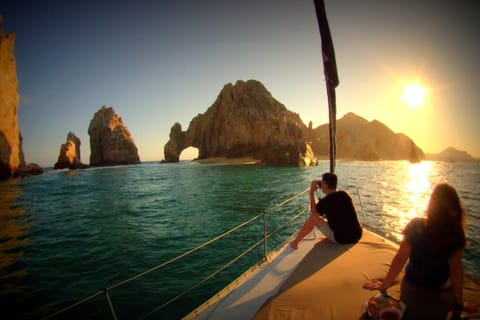 Los Cabos: Shared Sunset Sailing Cruise