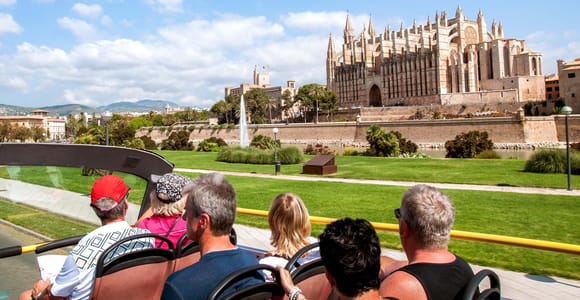 Palma de Mallorca: Sightseeing per Hop-On/Hop-Off-Bustour