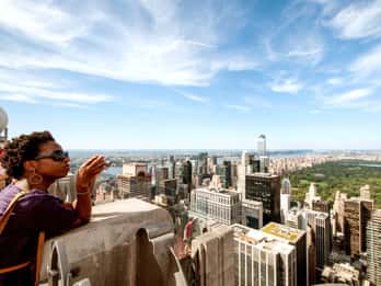 NYC: Top of the Rock Observation Deck Ticket mit Zeitfenster NYC: Top of the Rock Observation Deck Ticket mit Zeitfenster