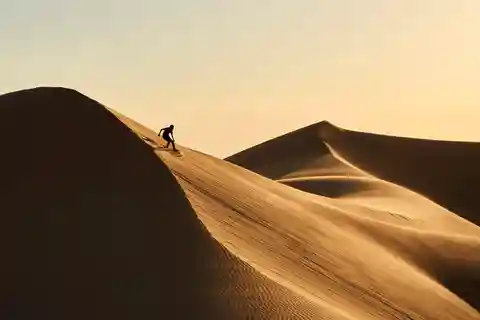 Riyadh: Sanddünen-Wüstensafari, Quadfahren, Kamelritt