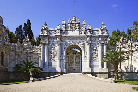 Istanbul: Dolmabahce Palace och Grand Bazaar Tour