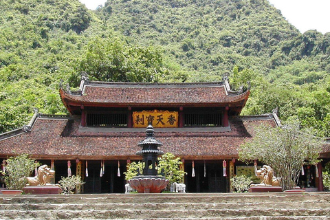 From Hanoi: Perfume Pagoda, Boat & Cable Car Tour Group Tour
