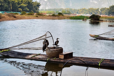 Guilin/Yangshuo: Yulong River Bamboo Raft Panorama Day Tour From Yangshuo