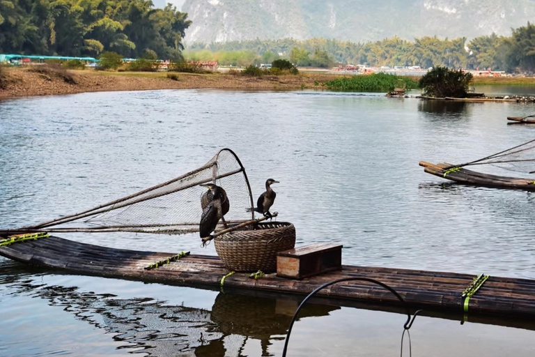 Guilin/Yangshuo: Yulong River Bamboo Raft Panorama Day Tour From Yangshuo