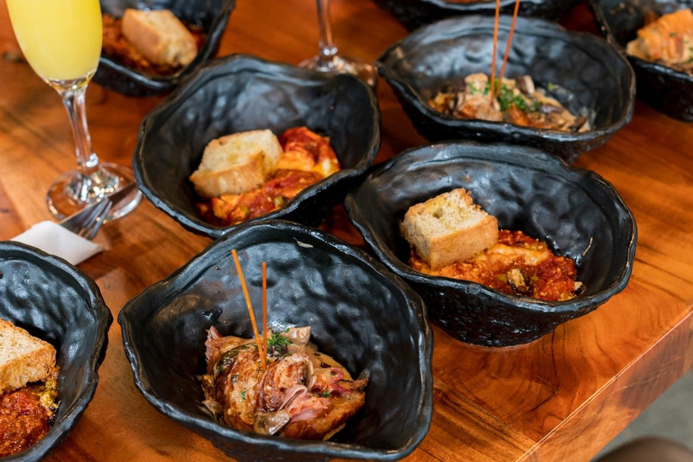 Vancouver: Gastown Morning Bites: A Brunch Lover's Tour