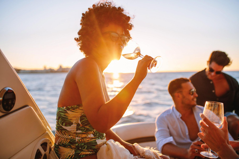 Lagos: Sunset Catamaran Cruise along the Algarve