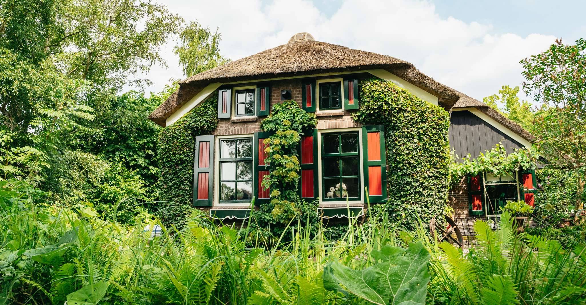 Amsterdam to Giethoorn & Zaanse Schans Small Group w/ Pickup photo 2