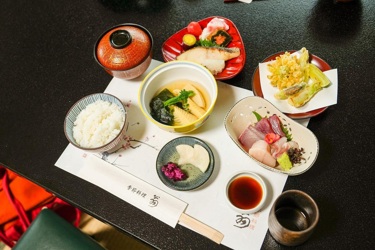 Excursión Privada de un Día a lo Más Destacado de Nara y Osaka