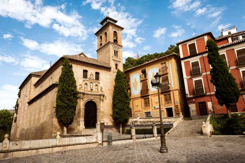 Granada: Albayzin and Sacromonte Walking Tour