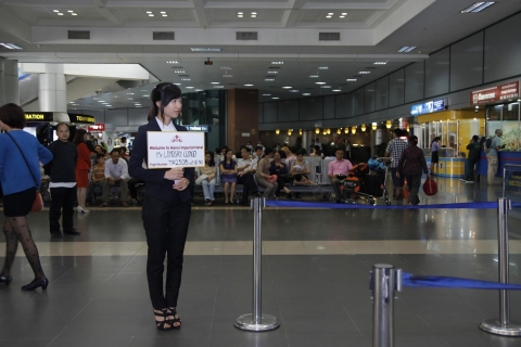 Prywatny transfer z lotniska Hanoi do / z centrum HanoiPrywatny transfer z lotniska Hanoi Noi Bai do Hanoi City