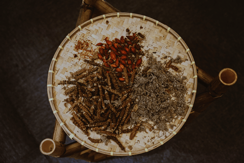 Guangzhou: Traditional Chinese Seasonal Herbal Bath