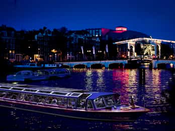 Amsterdam: 1,5-stündige abendliche Kanalbootsfahrt Amsterdam: 1,5-stündige abendliche Kanalbootsfahrt