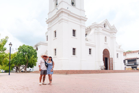 Cartagena: Barranquilla & Santa Marta Day Trip with Meals