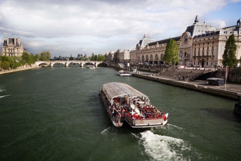 Paris: Eiffel Tower Hosted Tour, Seine Cruise and City Tour Tour with 2nd Floor Direct Access