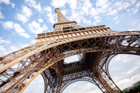 Paris: Eiffelturm-Führung, Seine-Bootstour & StadtrundfahrtTour mit Spitze & Direkter Einlass auf die 2. Ebene