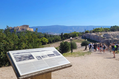 Atenas: Puntos de Vista Búsqueda del Tesoro "Teseo Desaparecido"Visita no privada