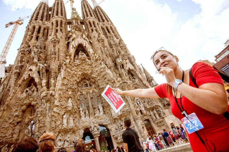 Tour guiado sobre la Sagrada Familia y GaudíTour en español