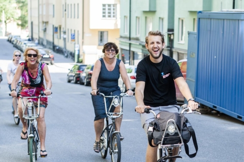 Stockholm : visite guidée privée en vélo de 3 hStockholm : visite guidée de 3 h à vélo en allemand