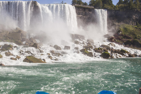 Niagara Falls: VIP Maid of the Mist & Cave of the Winds Tour