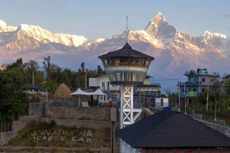Pokhara : Excursion en téléphérique - Vue sur les montagnes et le lac