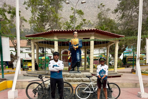 Lima: Countryside Bike Tour with Transportation