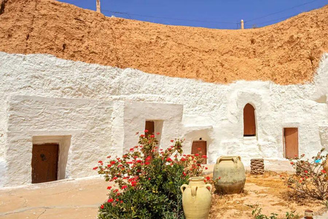 From Hammamet: Southern Tunisia Tour with Overnight Stay in the Desert From Hammamet: South Tunisia Tour with Overnight Stay in Desert