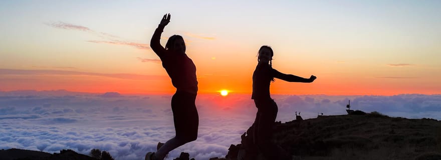 Mont Etna : Excursion au lever du soleil avec un guide local expert